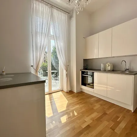 Apartament Marilyn W Kamienicy Wicherkiewiczow Poznań Eksteriør bilde