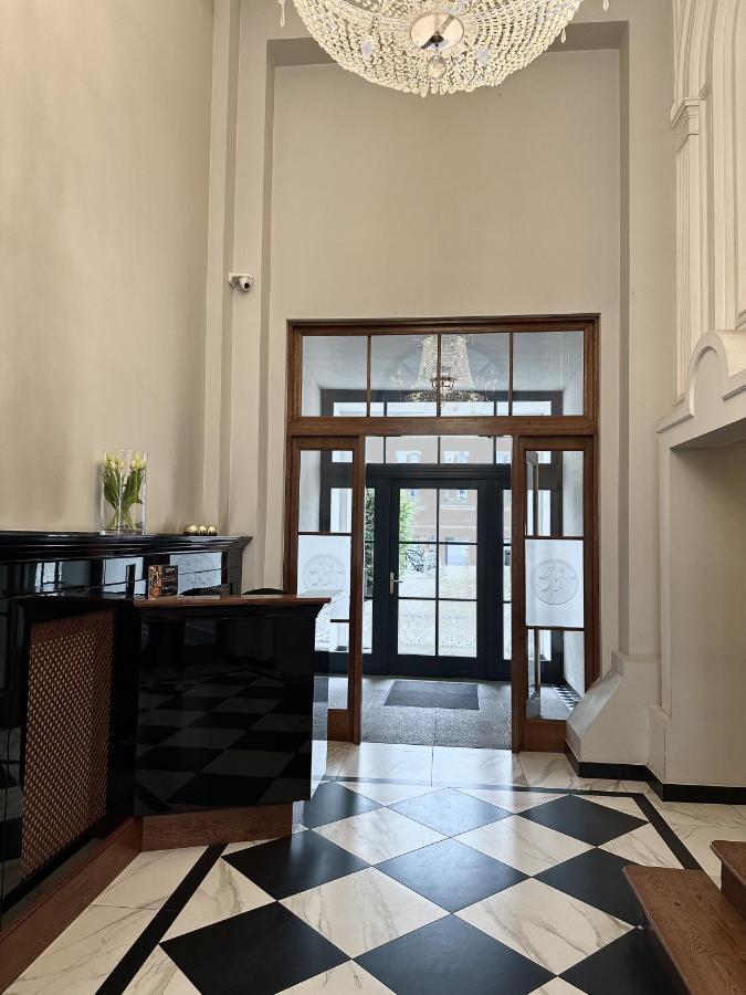 Marilyn W Kamienicy Wicherkiewiczow Apartment Posen